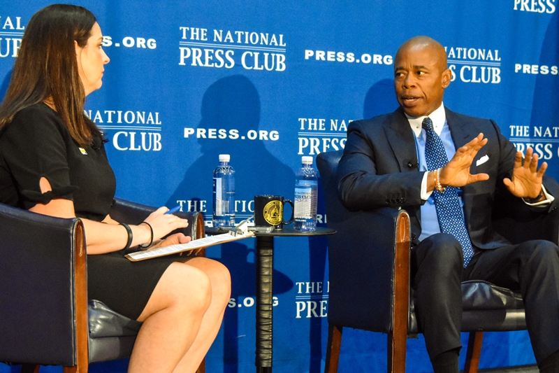 Photo of National Press Club President Jen Judson and New York City Mayor Eric Adams.